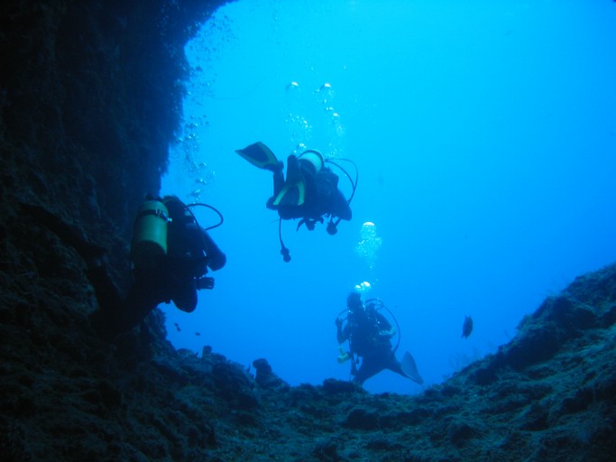 IMG_1946.JPG - "Blue Holes", Palau